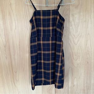 Plaid black and yellow dress size 11/12